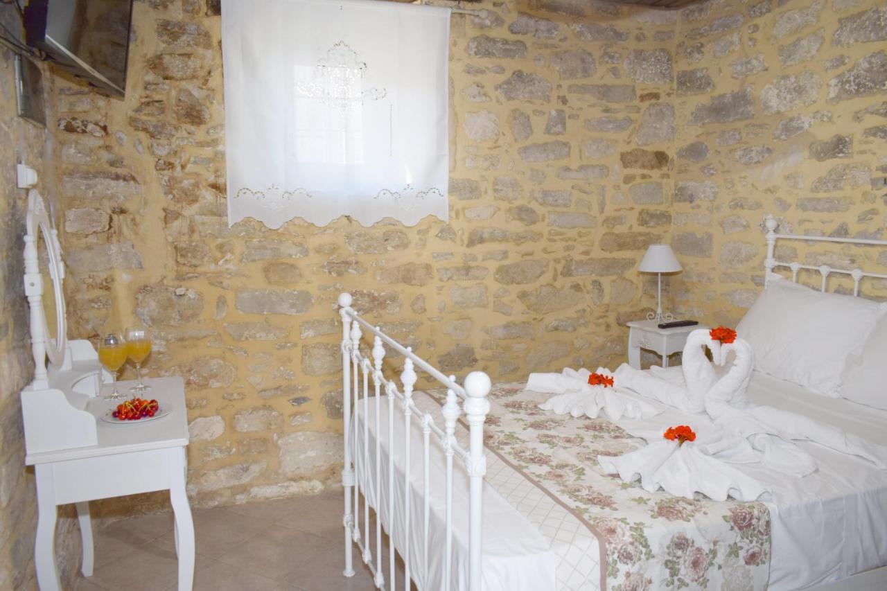 Margarita Mansion, With Private Heated Pool! * Kalandares