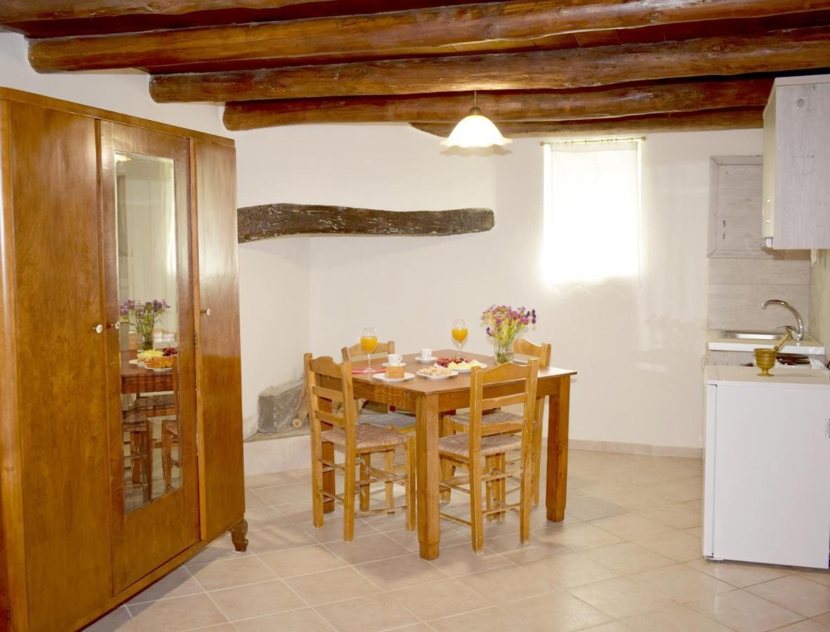 Dom wakacyjny Margarita Mansion, With Private Heated Pool! Kalandares